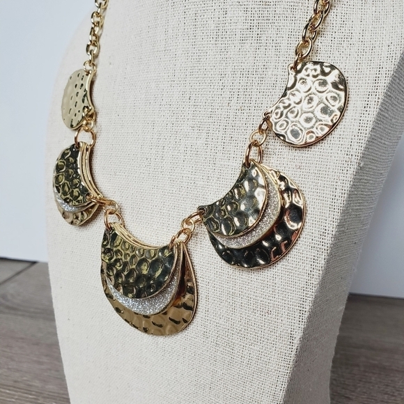 APT 9 GOLD‎ SPARKLY STATEMENT NECKLACE NEW - Picture 9 of 11